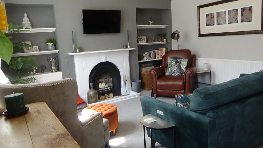 Superb Freehold Shop & Self Contained Apartment in Oxton, Wirral